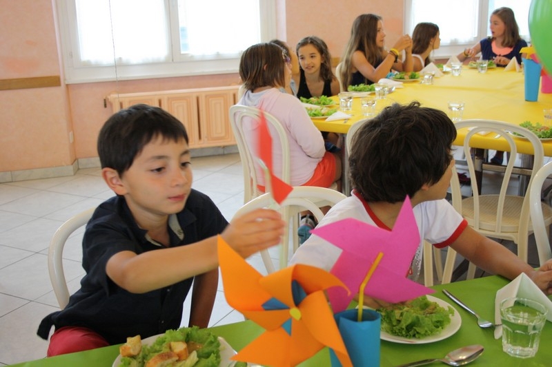 Village Camps International Summer Camp Leysin, Switzerland 2025-08-09 https://www.villagecamps.com/journals_admin/images/716-21-prom (57).jpg